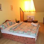 Bartok Ter Panzio 3*
