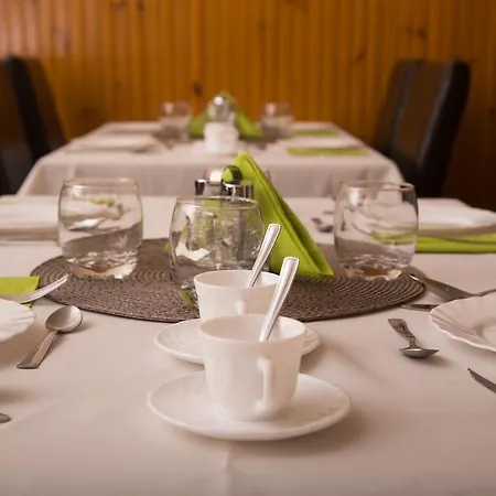 Bartok Ter Panzio 3* אגר