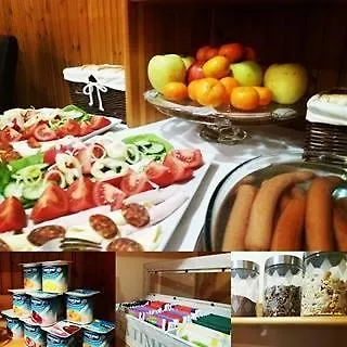 לינה וארוחת בוקר Bartok Ter Panzio אגר