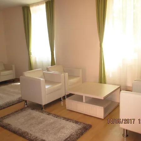 Bartok Ter Panzio 3*