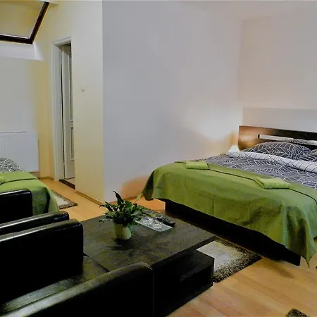 Bartok Ter Panzio 3* אגר