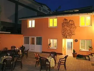 Bartok Ter Panzio 3*