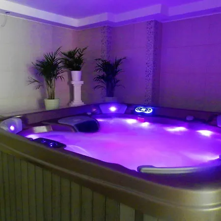 Bartok Ter Panzio לינה וארוחת בוקר