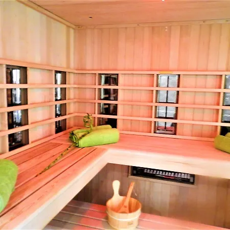 Bartok Ter Panzio לינה וארוחת בוקר 3*