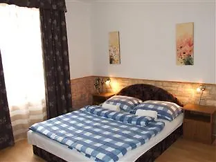 Bartok Ter Panzio Bed & Breakfast Eger